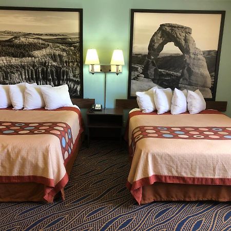Super 8 By Wyndham Cedar City Εξωτερικό φωτογραφία