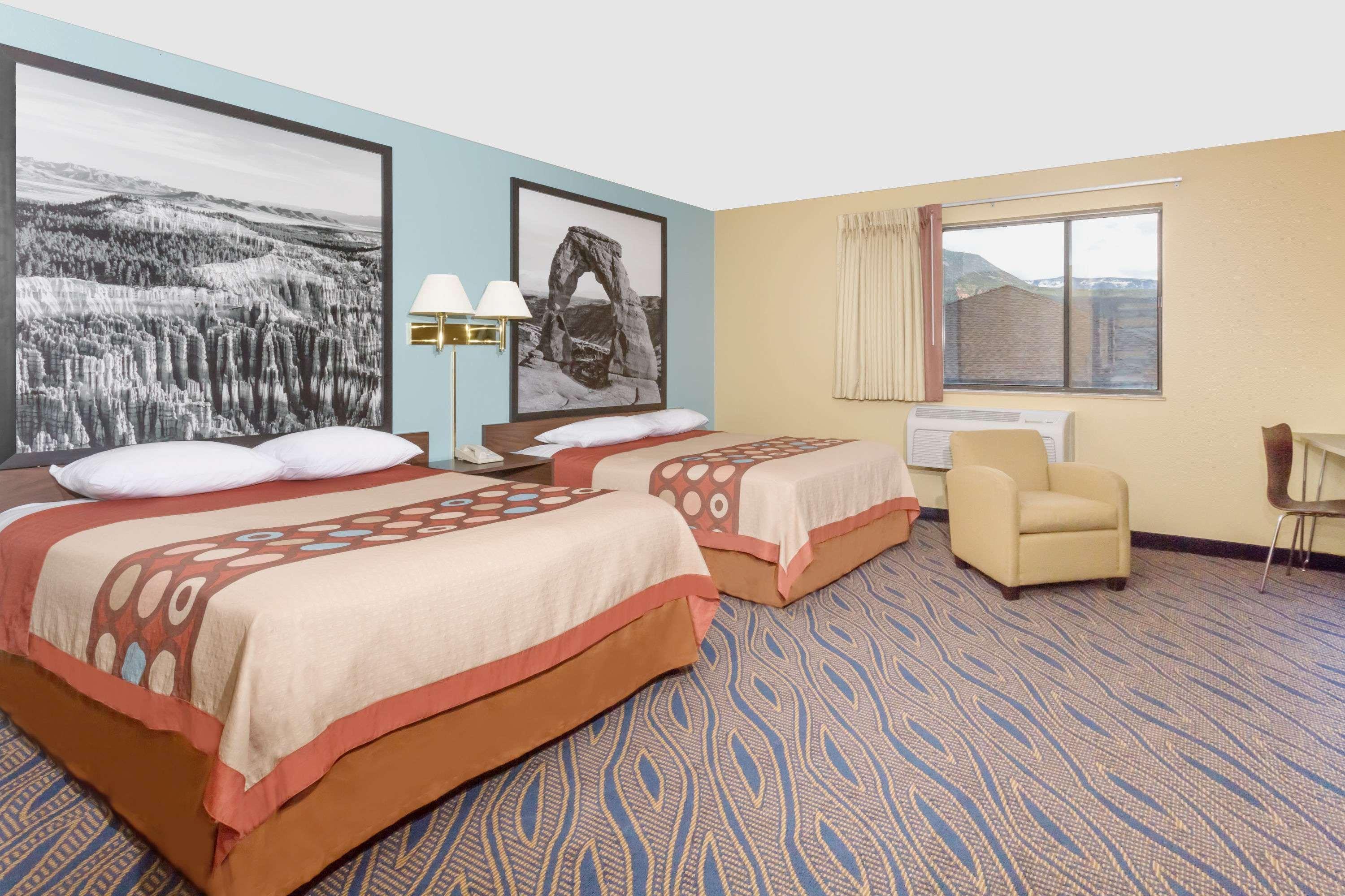 Super 8 By Wyndham Cedar City Εξωτερικό φωτογραφία