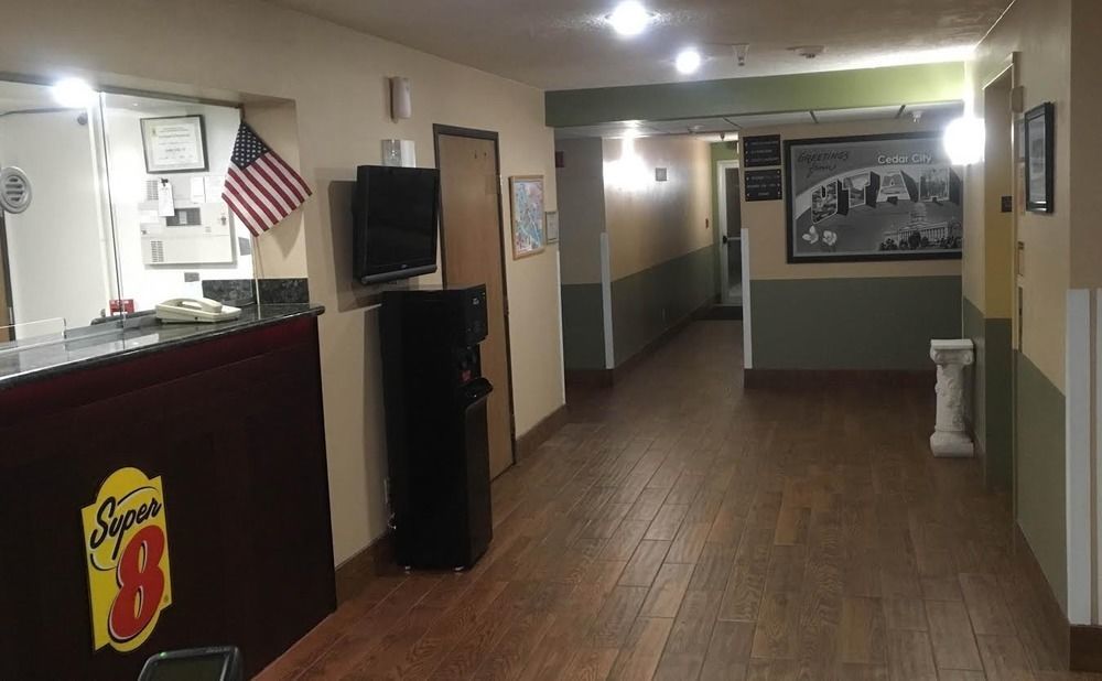 Super 8 By Wyndham Cedar City Εξωτερικό φωτογραφία